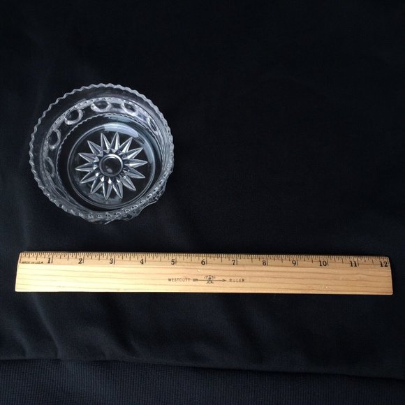 Vintage Cut Glass Bowl Clear Small Candy Nuts Relish Trinket Dish Starburst Etch - Picture 4 of 12